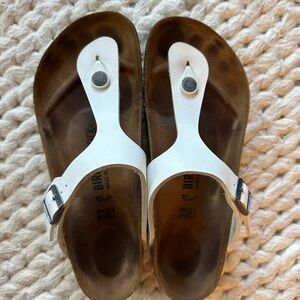 Birkenstock Gizeh white size 39